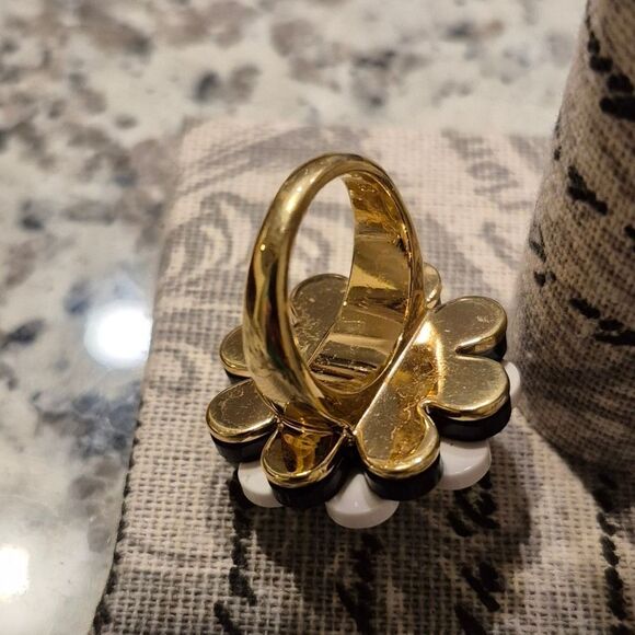 Kate Spade New York Crystal Blossom Ring Size 8 - Picture 8 of 10